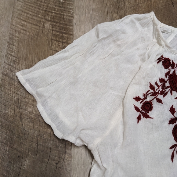 Lucky Brand White Semi Sheer Red Embroidered Chest Blouse New with tags - Picture 5 of 11